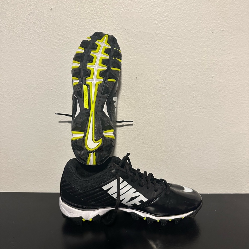 Nike Vapor Shark BG Youth Soccer Cleats Colors Black White Black Volt